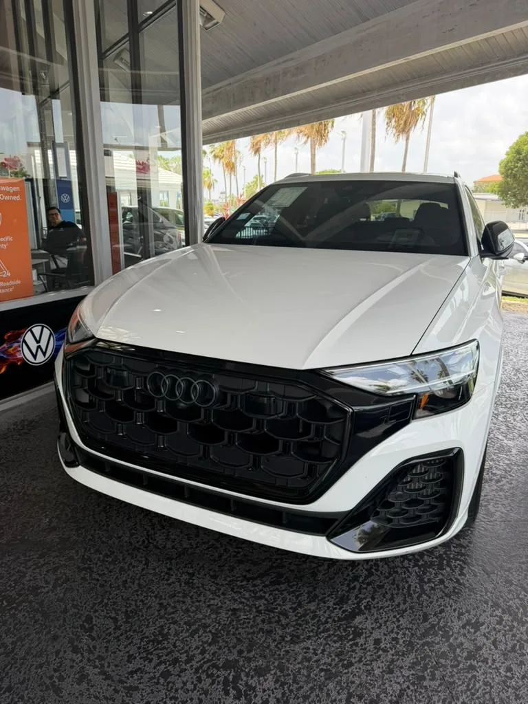 Tiguan SE — foto 1 de 2